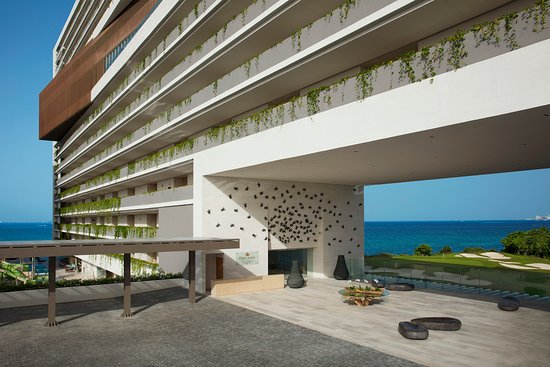 Dreams Vista Cancun Golf & SPA Resort