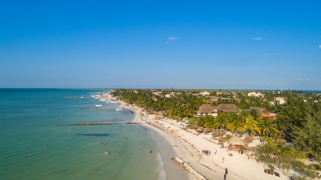 How to get to Holbox from Cancun airport